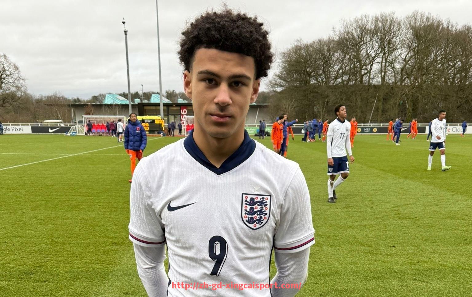 杏彩体育-世俱杯比赛比赛录像复盘及战术解析